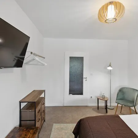 Charysma - Chillout-loft, Wintergarten, E-kamin, Massage-sessel, Schlafzimmer Mit Smart-tv, 2 Parkplaetze * هاملن