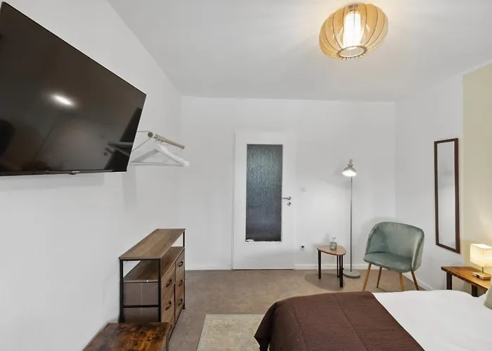 Charysma - Chillout-loft, Wintergarten, E-kamin, Massage-sessel, Schlafzimmer Mit Smart-tv, 2 Parkplaetze * Hamelin