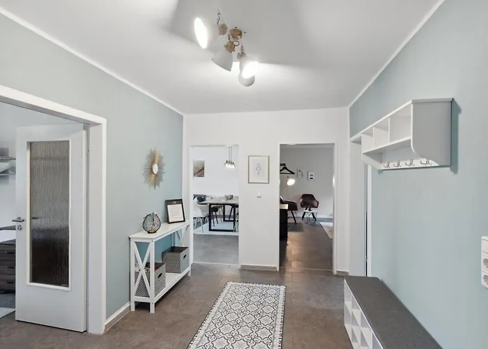 Charysma - Chillout-loft, Wintergarten, E-kamin, Massage-sessel, Schlafzimmer Mit Smart-tv, 2 Parkplaetze *